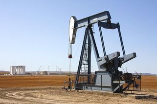 Ruský energetický sektor překvapivě vzkvétá navzdory sankcím
